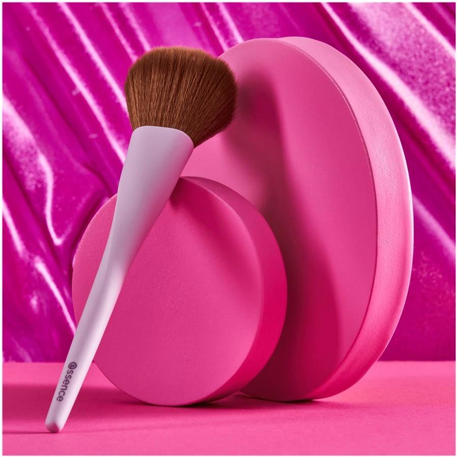 Essence Pinsel 2025