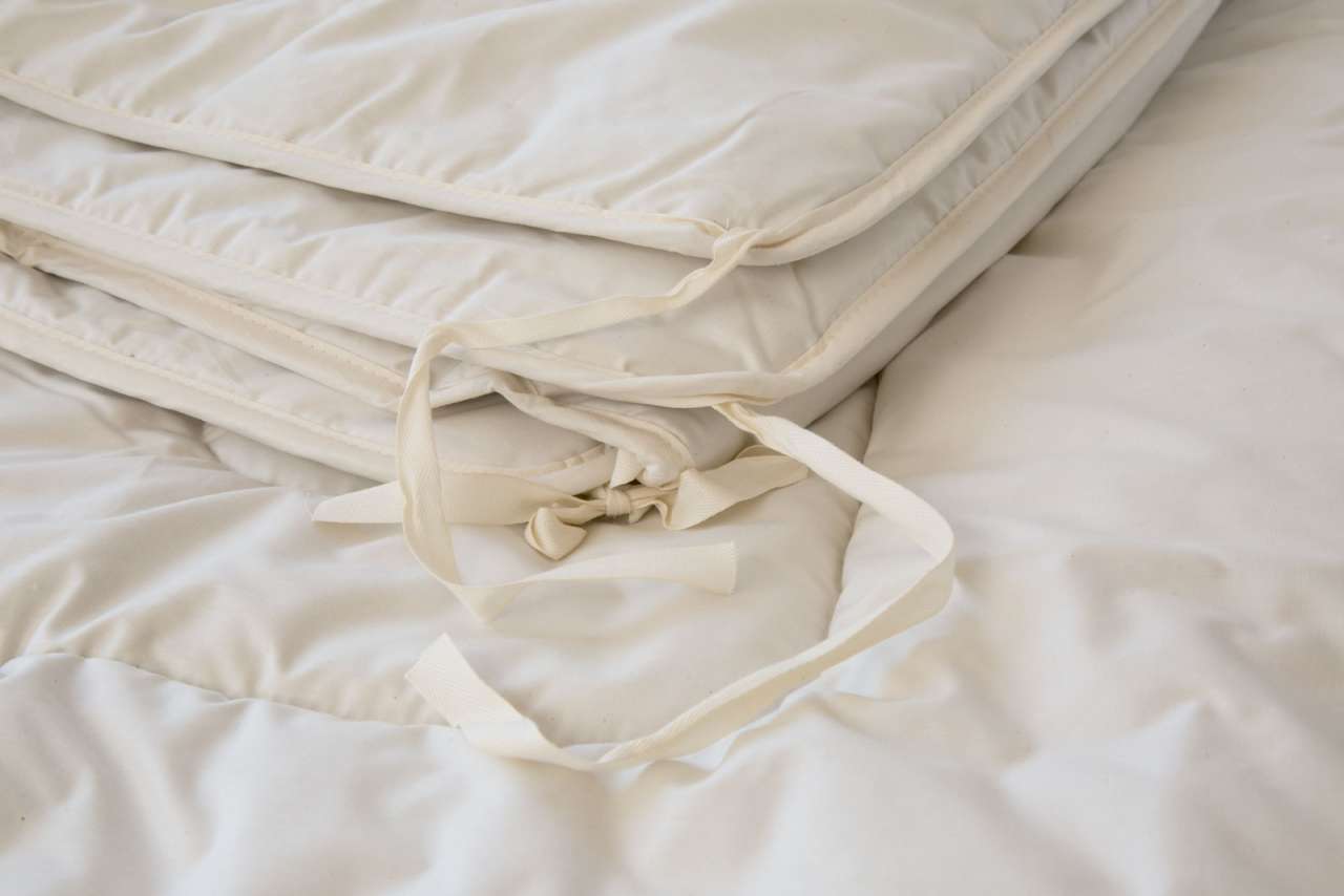 purenature PureNature camel hair duvet 4 seasons with tying straps Schlussverkauf