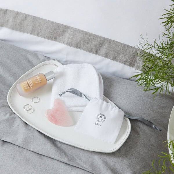 ESPA Rose Quartz Gua Sha Tool im Angebot