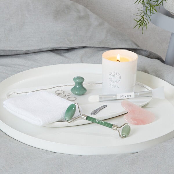 ESPA Rose Quartz Gua Sha Tool im Angebot