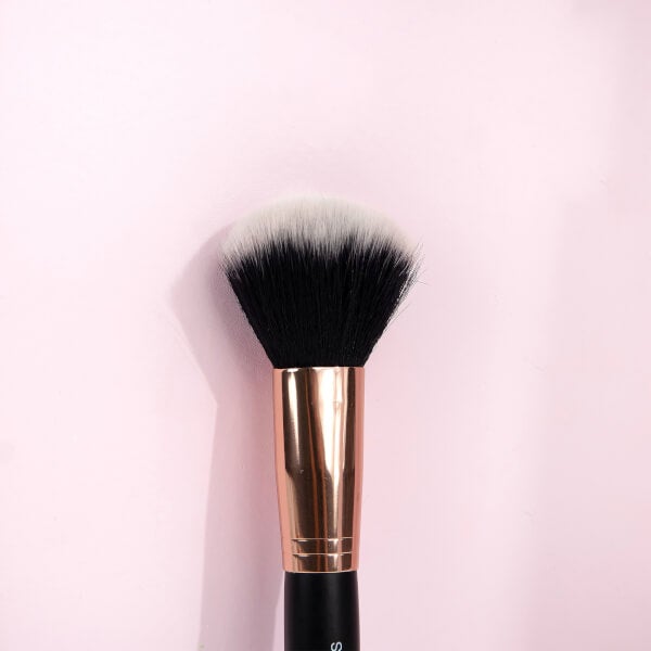 brushworks Blush Brush Fabrikverkauf