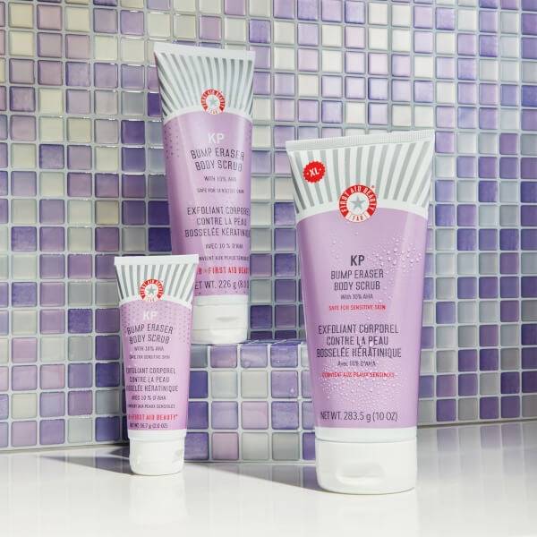 First Aid Beauty KP Bump Eraser Body Scrub with 10% AHA 283.5g Schlussverkauf