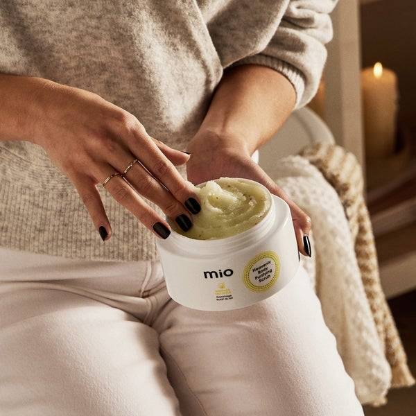 Mio Heavenly Body Exfoliating Body Scrub 275g Kauf eins, bekomm eins gratis
