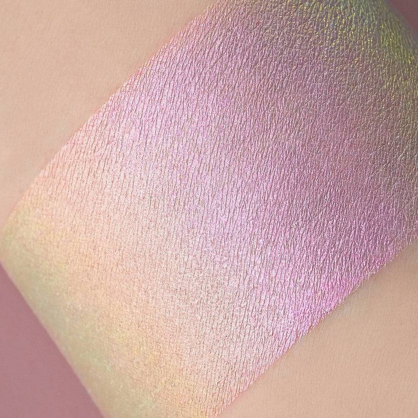 Karla Cosmetics Seamless Satin Highlighter (4.2g) im Angebot