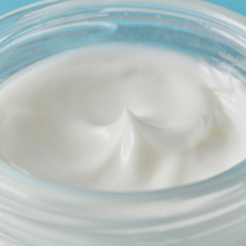 Super Facialist Hyaluronic Acid Firming Super Lift Day Cream (50ml) Letzte 2 Tage