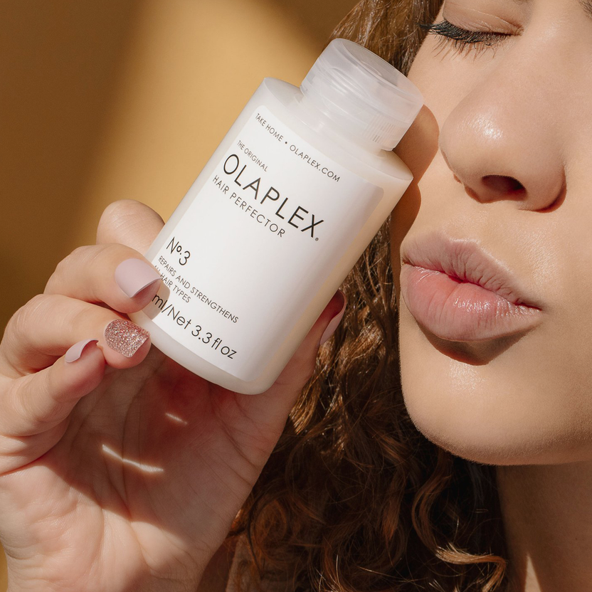 OLAPLEX Love Your Hair Bundle (630ml) Osterangebot