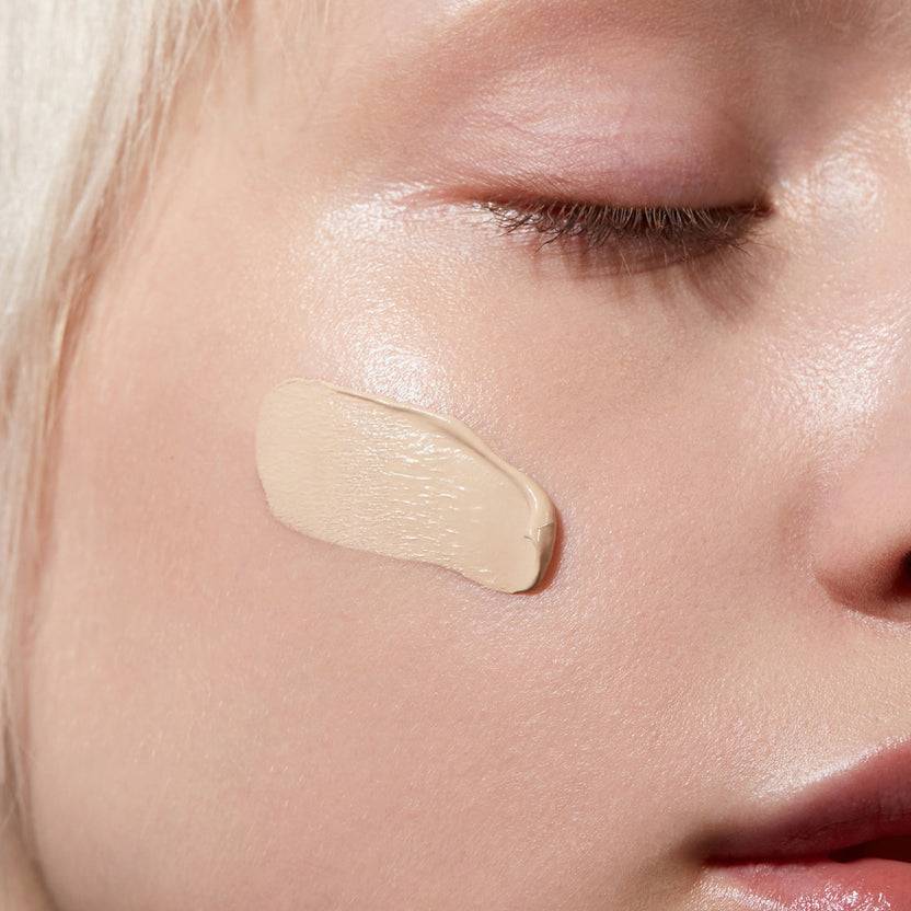 MÁDARA Cosmetics SKINONYM Semi-Matte Peptide Foundation (30ml) Schlussverkauf