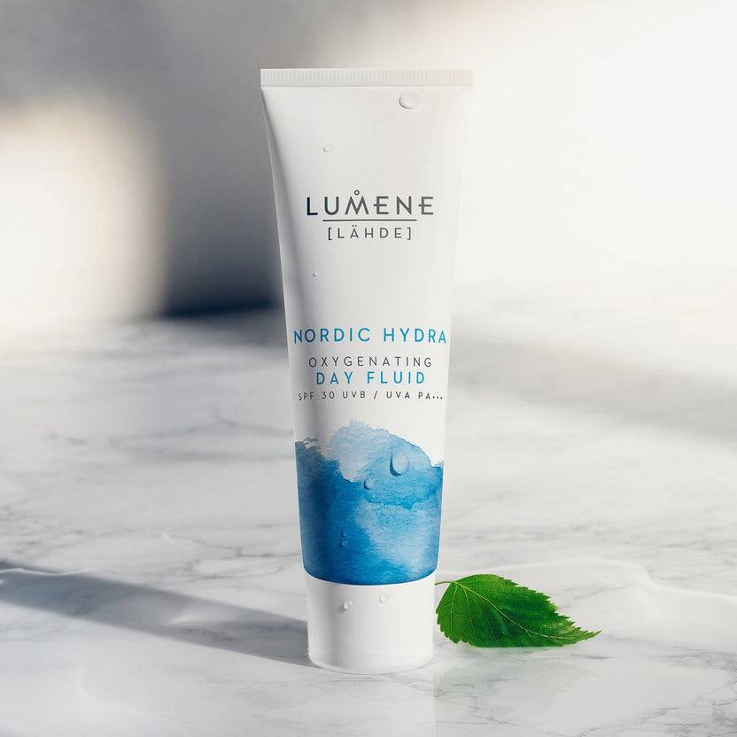 Lumene NORDIC HYDRA [LAHDE] Day Fluid SPF30 (50ml) Vierteljährliche Förderung